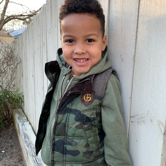 Gap Camouflage Boys Puffer Vest Camo - Picture 3 of 4